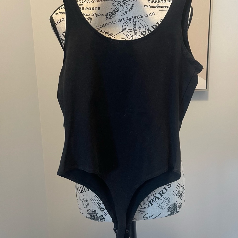 Jo & Co Sleek Black Shapewear for a Flawless Silhouette-  Size Small